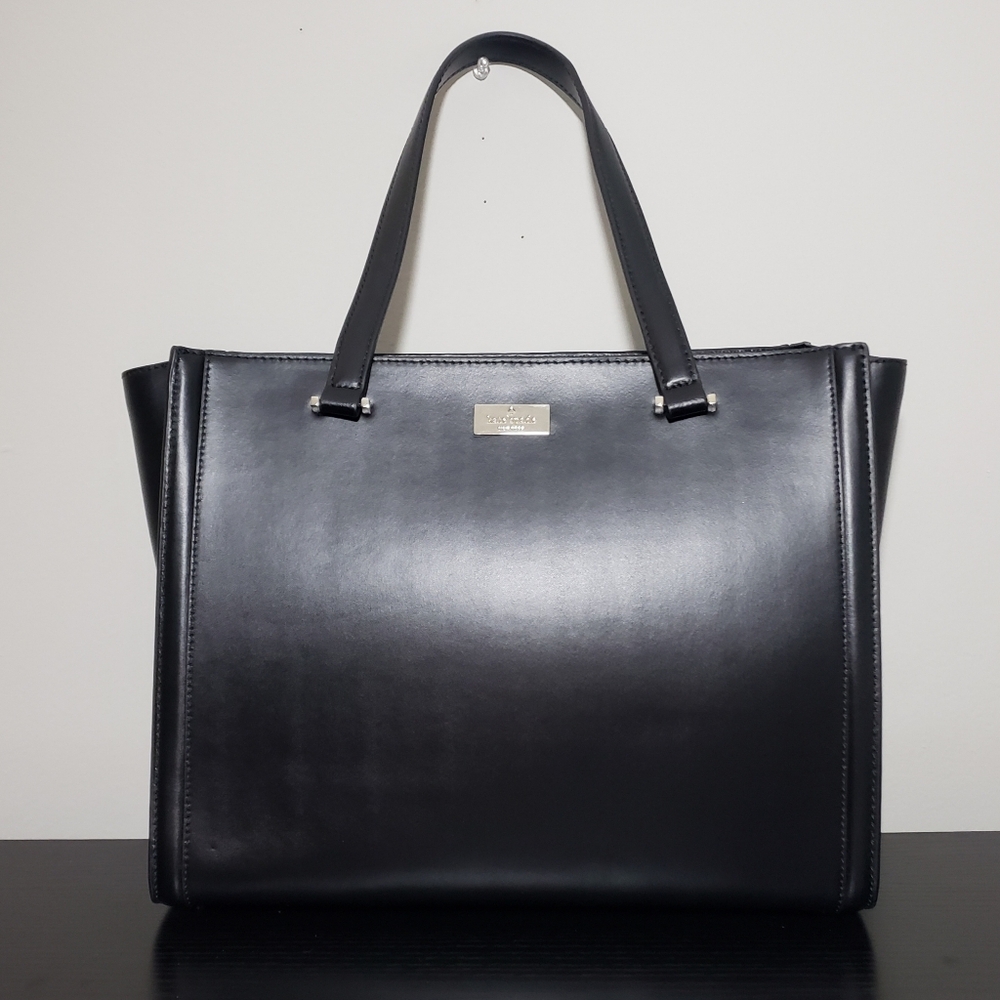 NWT! KATE SPADE SMOOTH LEATHER BLACK VITA REGATTA COURT SHOULDER BAG. MSRP $598